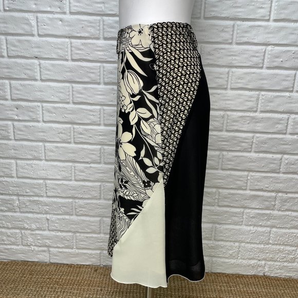 Oscar de la Renta Black and White Patterned Skirt - Picture 2 of 6
